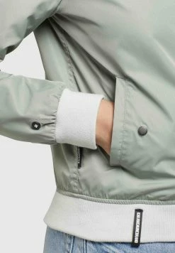 Khujo Stence - Chaquetas Bomber - Blassgrün -Khujo Ventas 40761d5b7ec64c71ad2d661f00e46746