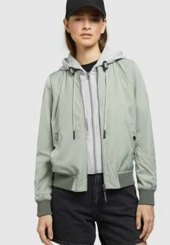 Khujo Persee - Chaqueta Fina - Blassgrün -Khujo Ventas 6968f2090b174084a1c4e57bca3d756e