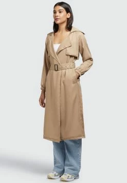 Khujo Garda - Gabardina Beige | Abrigo de Mujer Elegante -Khujo Ventas 6ab28f8001c8409a8e8f83fa69790ba6